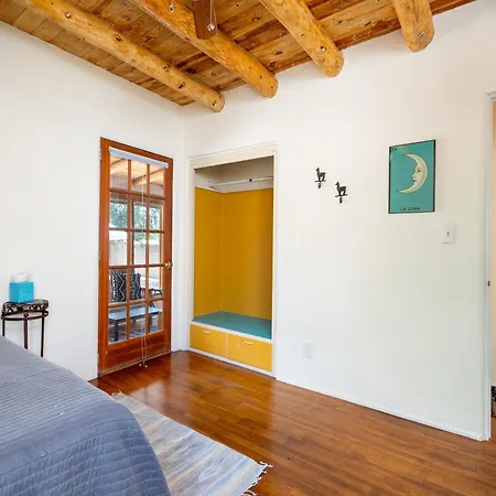 Kiva Santa Fe