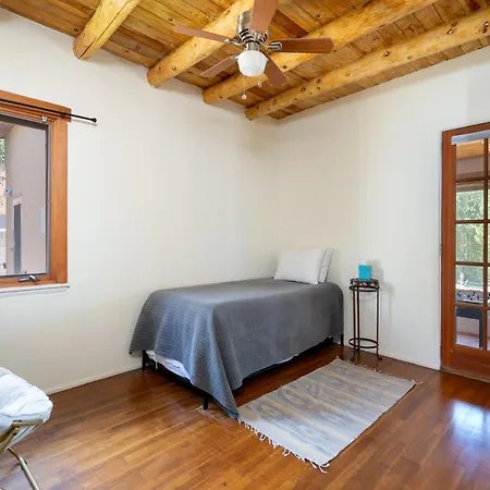 Kiva Santa Fe