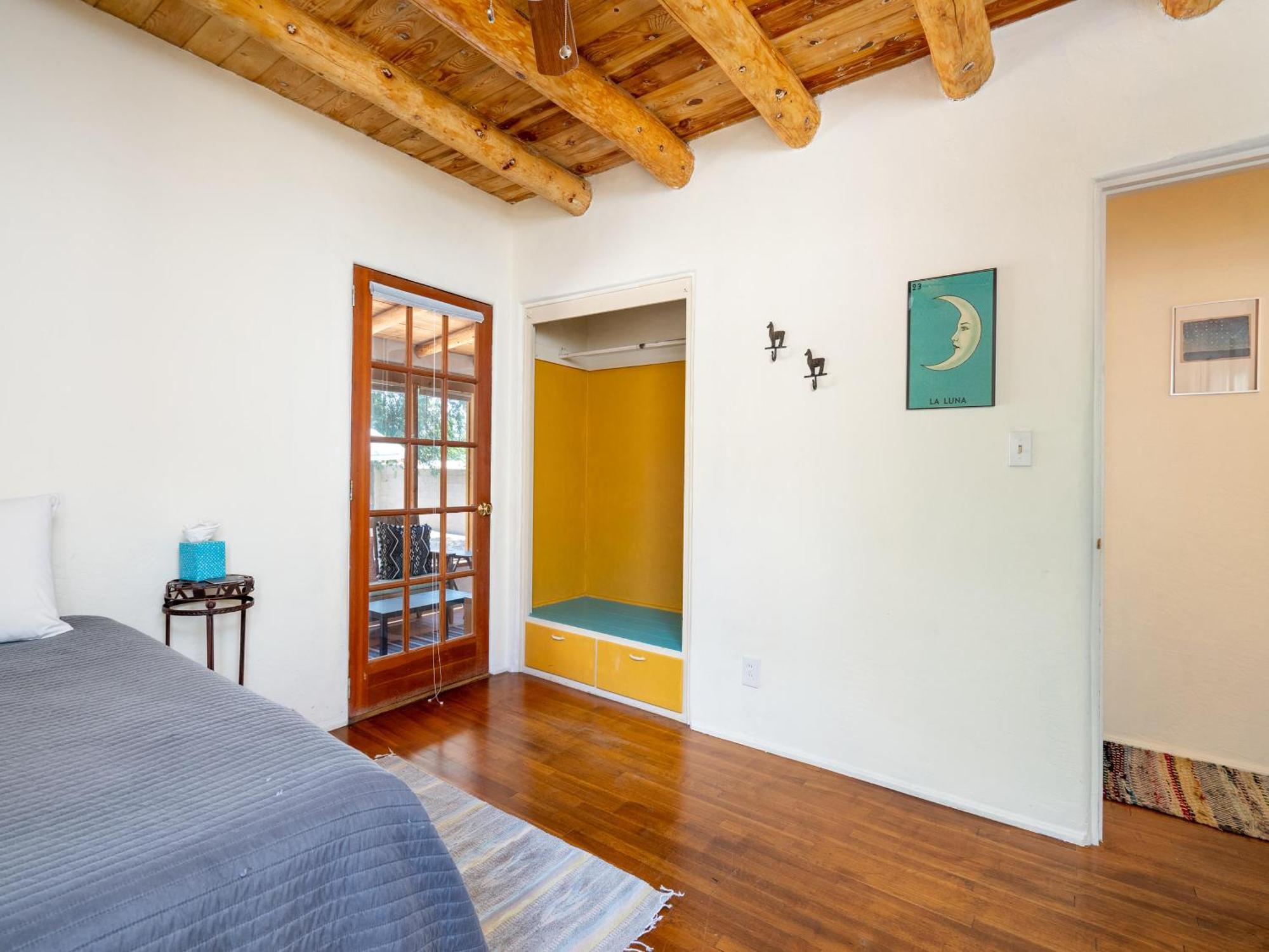 Kiva Santa Fe